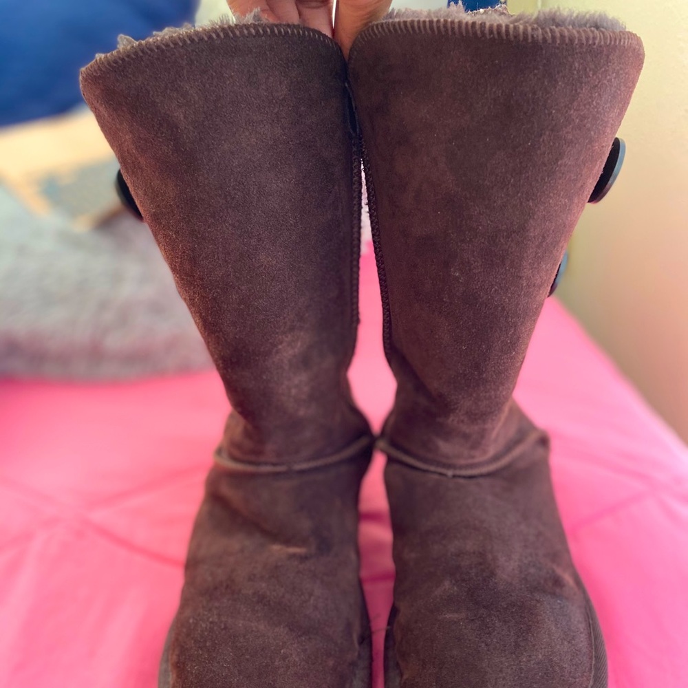 Brown Uggs